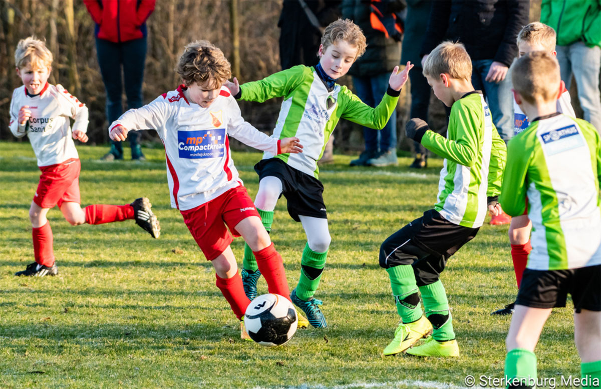 vv Winsum - Ezinge JO8-1 (4-4)